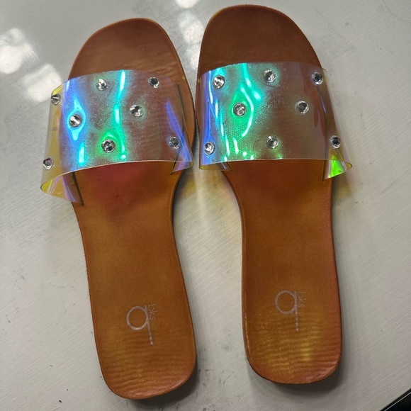 Bakers flat iridescent sandals with rhinestones size 7 - Picture 3 of 5